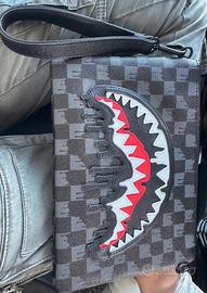 Pochette sprayground