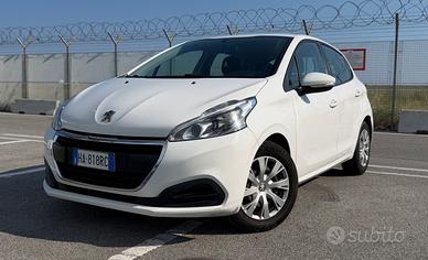 PEUGEOT 208 1.2 BENZINA NEO PATENTATI 2016