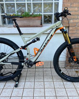 Mountainbike marca Salsa, modello "Ponyrustler".