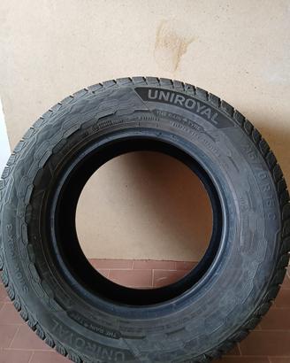 Uniroyal gomme invernali 215/70/15