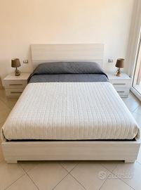 Letto matrimoniale contenitore con comodini