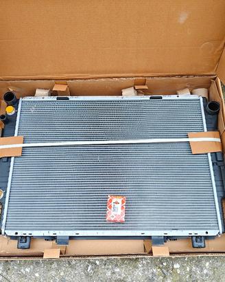 Radiatore Mercedes nuovo