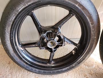 coppia cerchi per Yamaha R1 anni dal 2004 al 2008