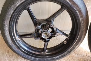 coppia cerchi per Yamaha R1 anni dal 2004 al 2008