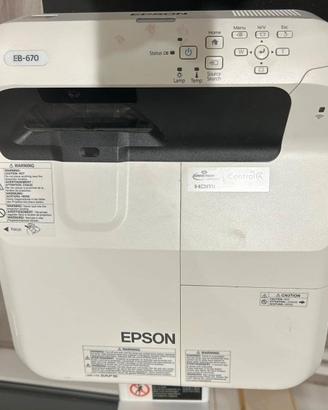 Proiettore EPSON EB-670