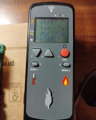 Stufa pellet Radio comando  palmare per camino