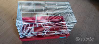 Gabbia per uccelli rossa