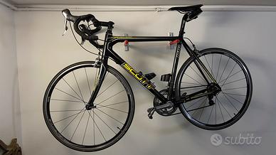 Bicicletta da corsa SCOTT in carbonio