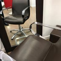 Mobili per salone parrucchieri – specchio, poltron