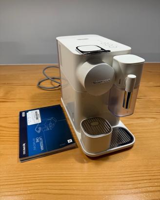 Nespresso DeLonghi Lattissima One