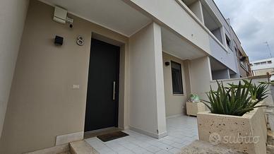 Cavallino: villetta a schiera arredata