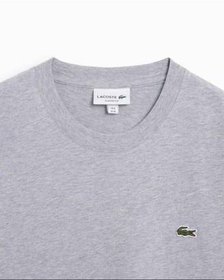 t shirt  Lacoste unici 3 pezzi nuovi