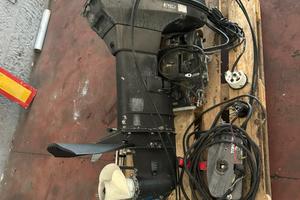 Motoremarino fuoribordo 40/60