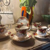 Set di tazze Royal Albert bone