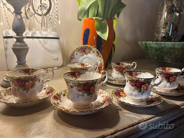 Set di tazze Royal Albert bone