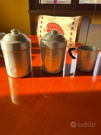 Vasetti da cucina di alluminio vintage