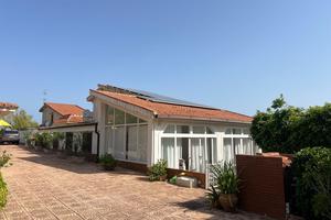 VILLA con piscina e giardino TRABIA C.da Rovetto