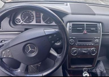 Classe B200