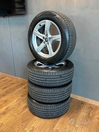 Gomme e cerchi da 18 pollici Audi