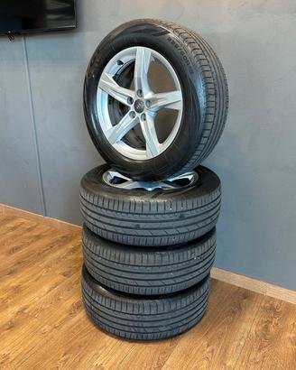 Gomme e cerchi da 18 pollici Audi