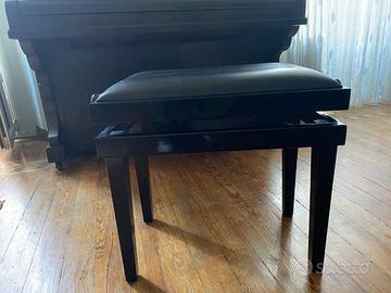 Sgabello per pianoforte
