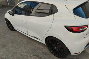 Renault Clio RS 220   07/2017