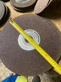 Dischi e pietre varie