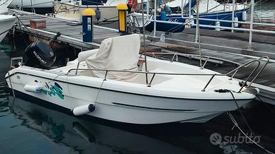 Barca Scafo Open Capelli 17con motore Suzuki 40/70