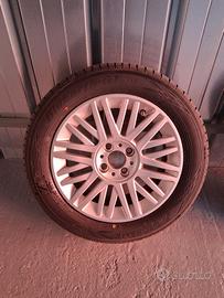 cerchi in lega con gomme nuove Yokohama 