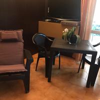 Sedie-poltrona- tavolo giardino