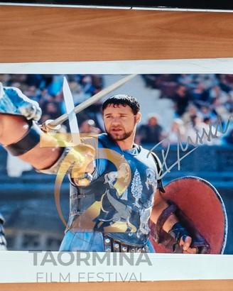 Russell Crowe Autografo