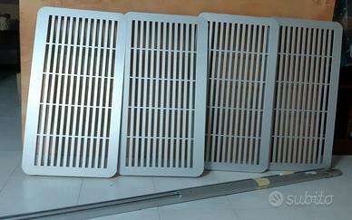 Porta cd da muro in metallo