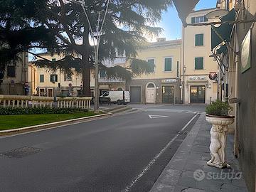 Rosignano Marittimo fondo commerciale centralissim