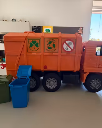 bruder 03760 - MAN TGS camion della nettezza urban