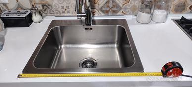 lavello inox  ikea con miscelatore per cucina