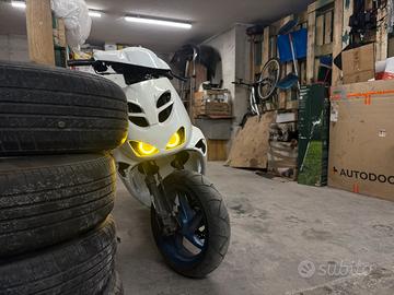 aprilia sr 50 d-tech