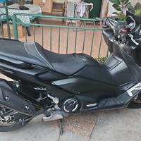 Yamaha T Max 560 - 2021