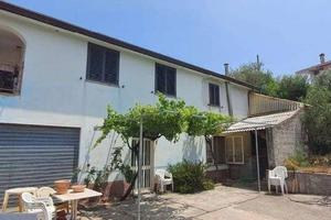 Immobile in asta di 316 m² con 4 locali a Oliena