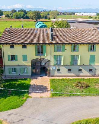 VILLA SINGOLA A CAVRIAGO