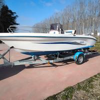 barca Ranieri azzurra motorizzata evinrude etec 40