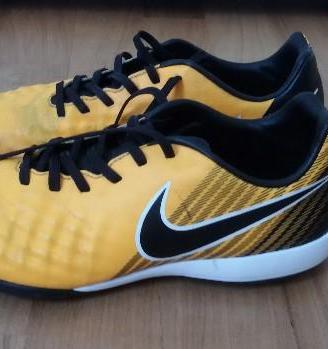 Scarpe calcetto magistax onda II tf jr n. 37.5