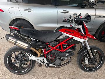 Ducati Hypermotard 1100S - Carbon MIVV Edition