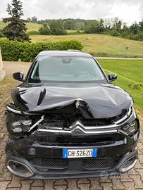 Citroen C4 BlueHDi 110 S&S Shine INCIDENTATO