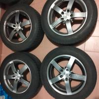 Gomme nokian 225/60/17 103H invernali con cerchi