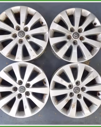 Cerchi in Lega Opel Astra J SW 17 pollici 17 7.0J