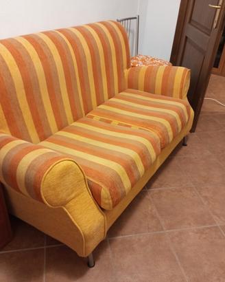 divano 2 posti