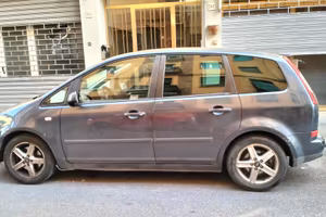 auto Ford Focus CMAX
