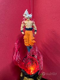 Statuetta Goku ultra istinto
