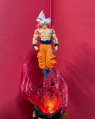 Statuetta Goku ultra istinto