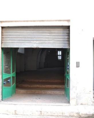 Locale commerciale mq.396